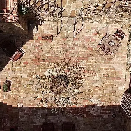 Διαμέρισμα Sleeps 4 With Pool