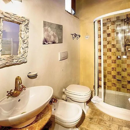 Διαμέρισμα Sleeps 4 With Pool Galera