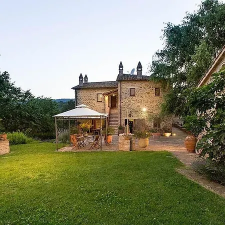 Sleeps 4 With Pool Διαμέρισμα